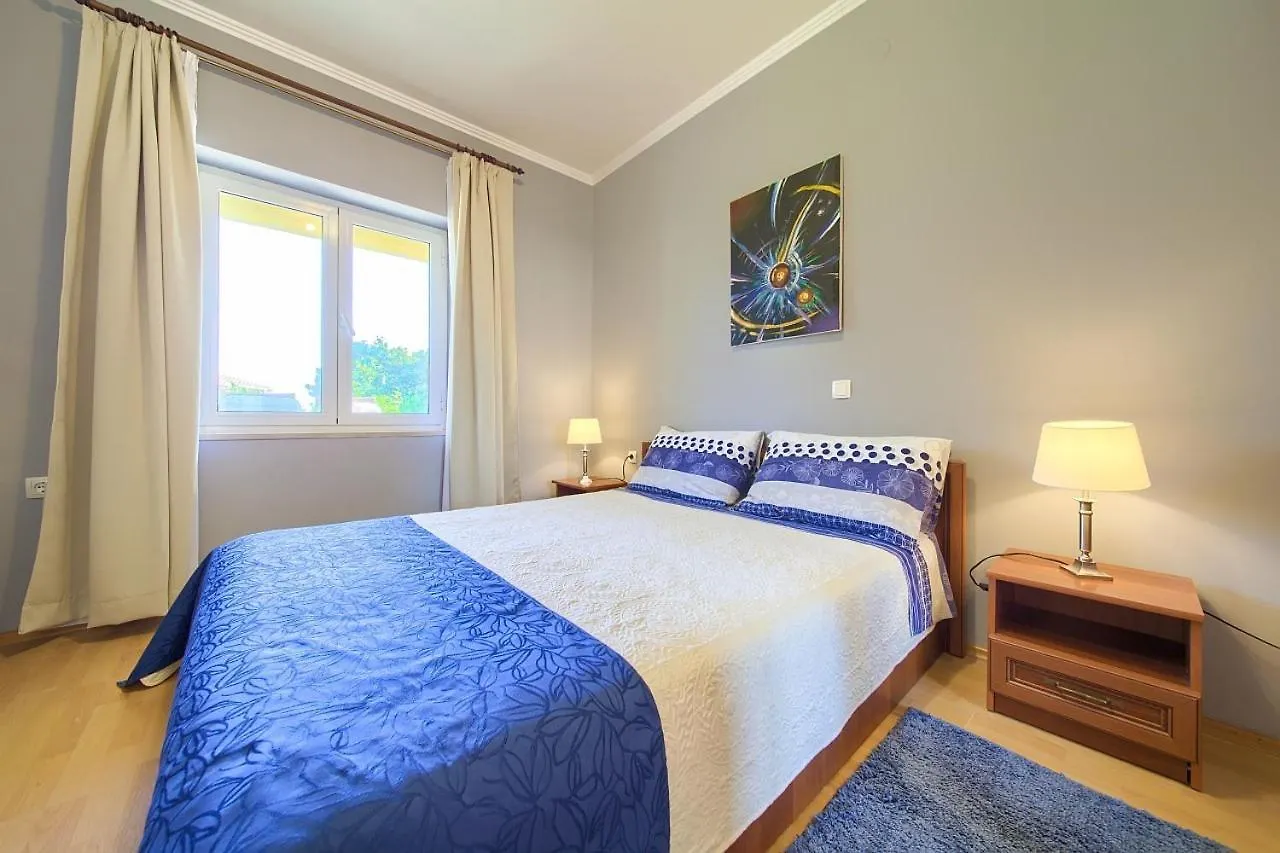 Apartments Mira Porat